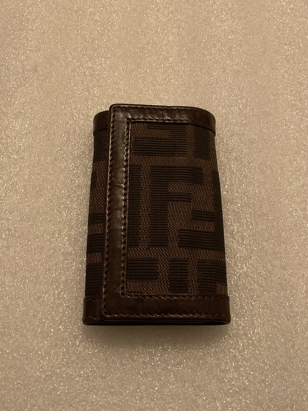 Vintage 1990s Y2K Fendi Zucca FF 6-Key Holder Case Brown Leather Made in Italy